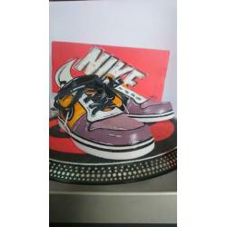 Cartoon custom Nike 'mt 33