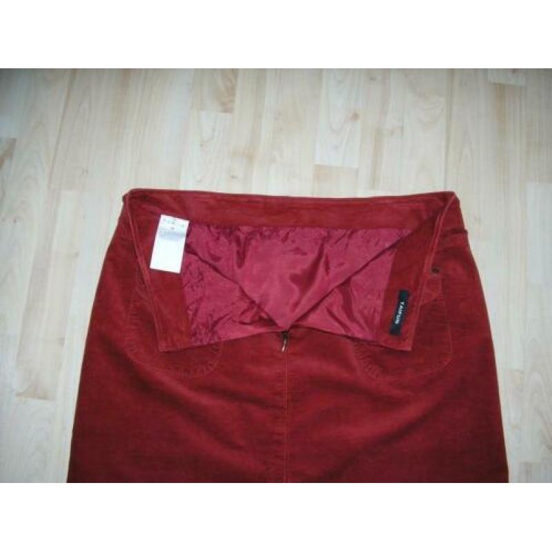 TAIFUN rok maat 44