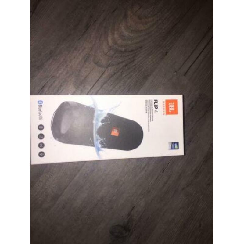 JBL Flip 4, in super goede staat!