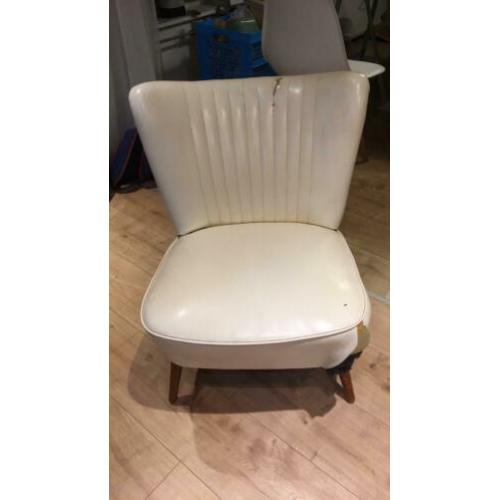 Retro originele clubfauteuil, restauratie nodig!