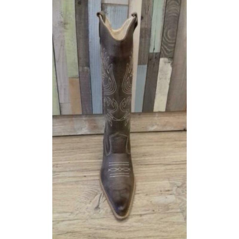 Nieuwe leren western/cowboy laarzen maat 38 € 30.00