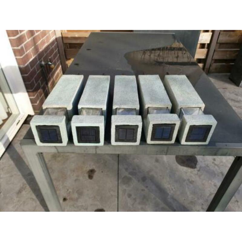 Solar buitenverlichting 5 stuks. Alle 5 werken prima.