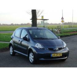 Toyota Aygo 1.0-12V * Stuurbekrachtiging * Nw-Type 5Drs * SA
