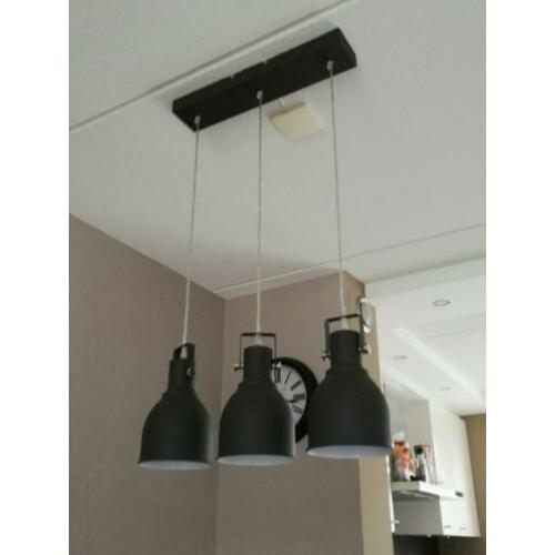 Hanglamp Hoogte is nu 95,5 cm (verstelbaar) 3 lampen