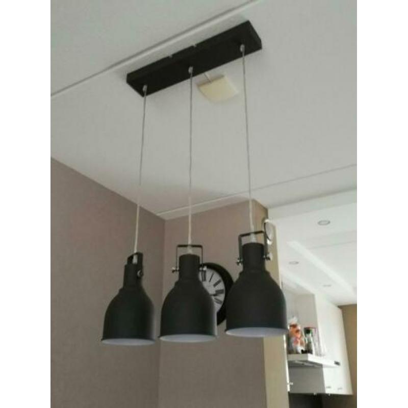 Hanglamp Hoogte is nu 95,5 cm (verstelbaar) 3 lampen