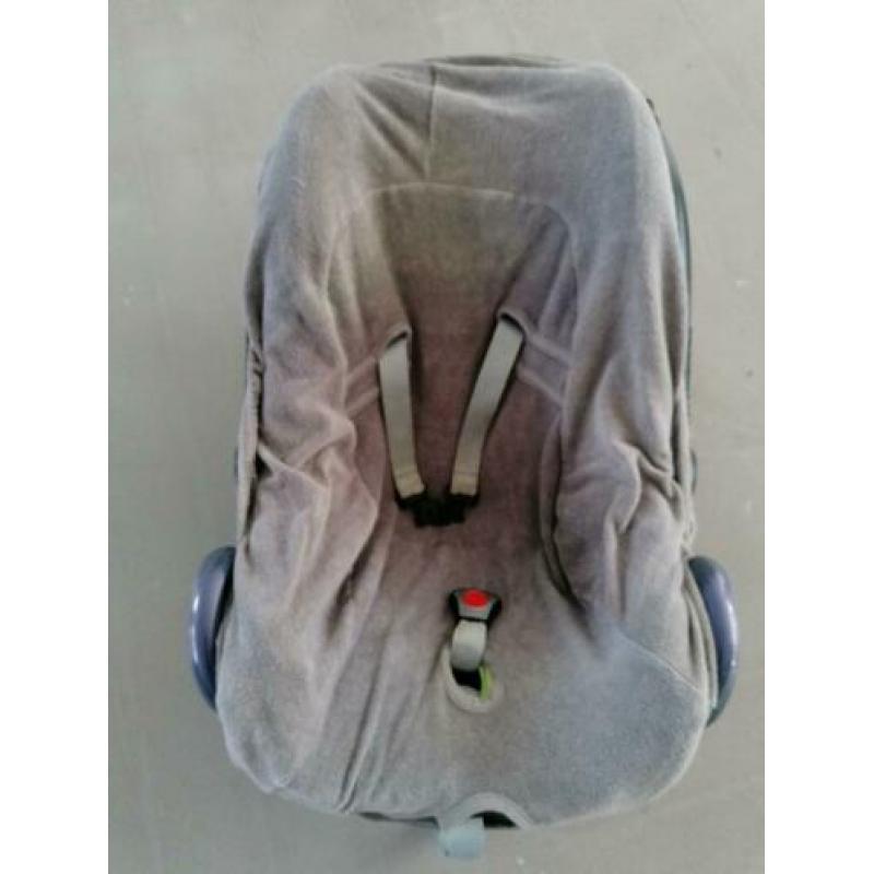 Autostoeltje Maxi Cosi met hoesje