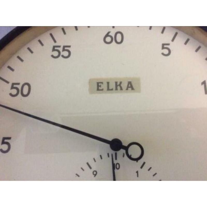 Elka: Grote antieke mechanische professionele stopwatch.
