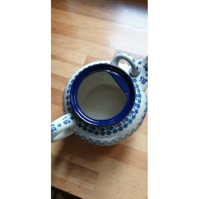 Bunzlau theepot, 2 liter, nieuw.