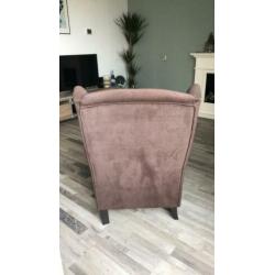 Fauteuil met hocker