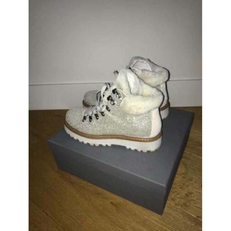 Lola Cruz bergschoenen 39