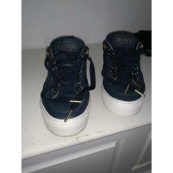 Duur merk sneaker Mason Garments. Maat 39