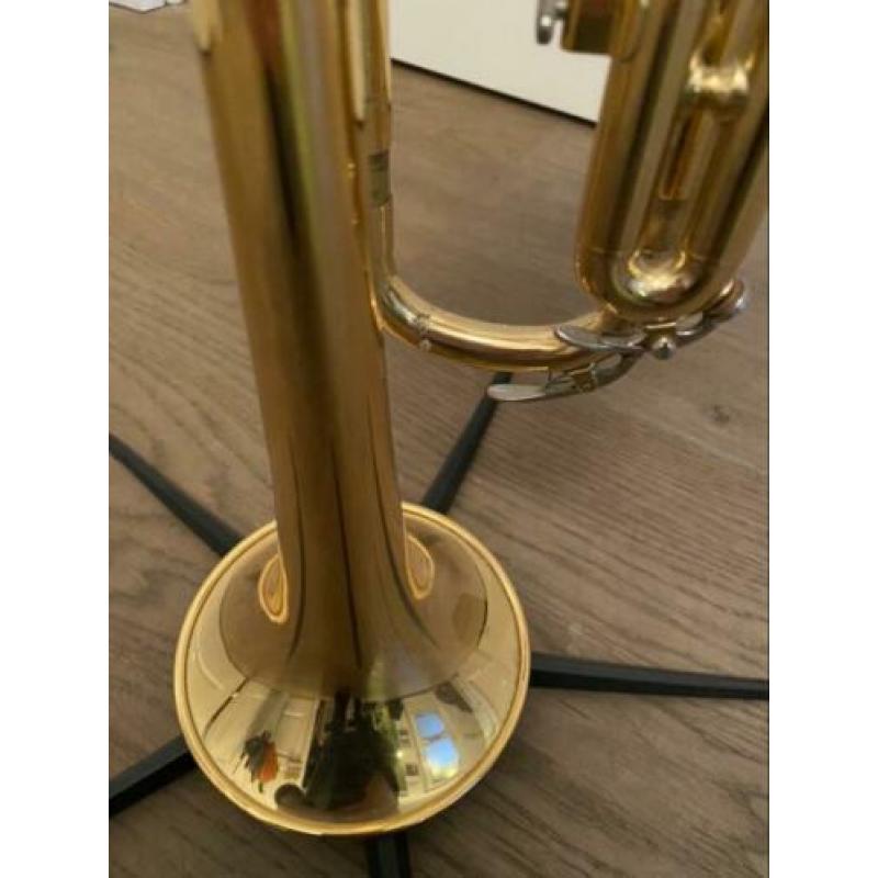 Yamaha YTR-2330 Bb-trompet goudlack