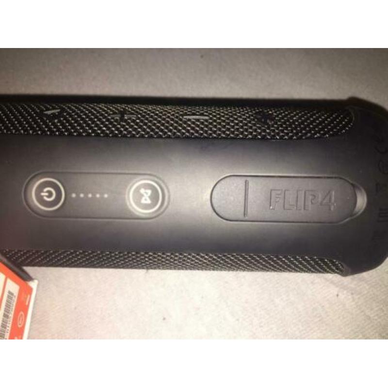 JBL Flip 4, in super goede staat!