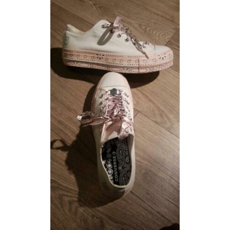 Miley Cyrus Converse maat 41