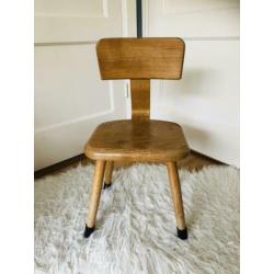 Vintage schoolstoeltjes school stoeltje retro kleuter peuter
