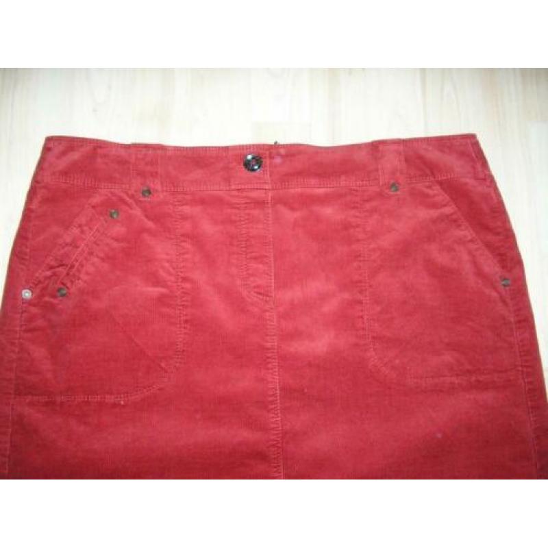 TAIFUN rok maat 44