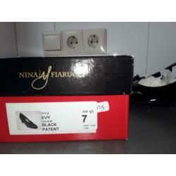 Zeer mooie pumps. FIARUCCI maat: 40