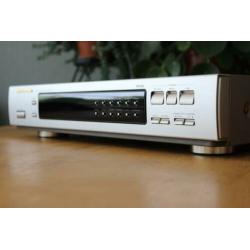 Marantz ST-57 Synthesized Stereo Tuner