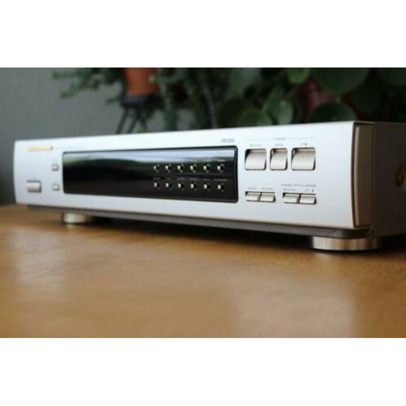 Marantz ST-57 Synthesized Stereo Tuner