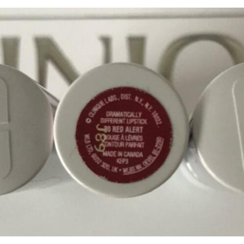 Clinique Dramatically Different Lipstick - de laatste 4!