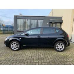 SEAT Leon 1.6 TDI Ecomotive COPA 1e EIGENAAR NAP NIEUW APK F