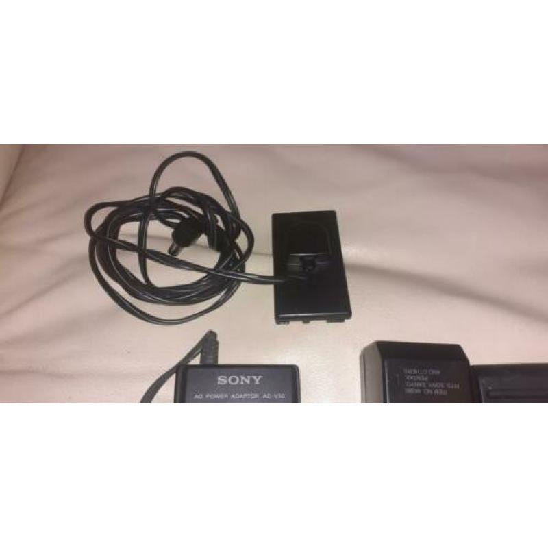 Sony ac power adapter ac-v30 inclusief 4 charger batterijen