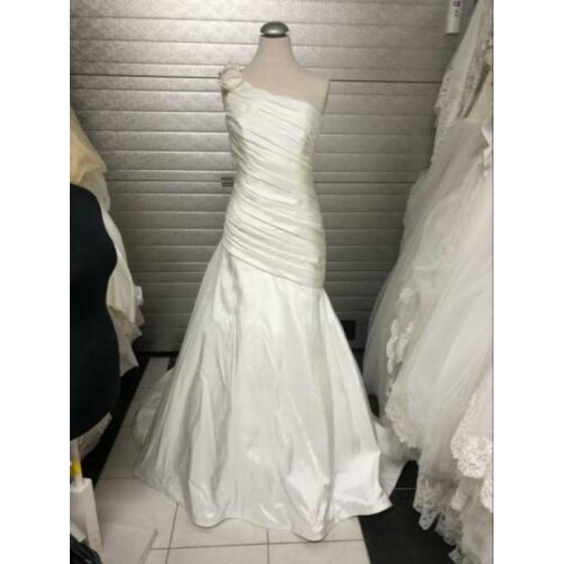 nieuw mori lee merk bruidsjurk 38-40 maat