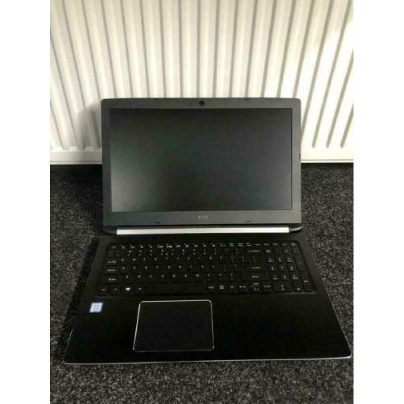 Acer Aspire 7 inclusief HP carry sleeve!