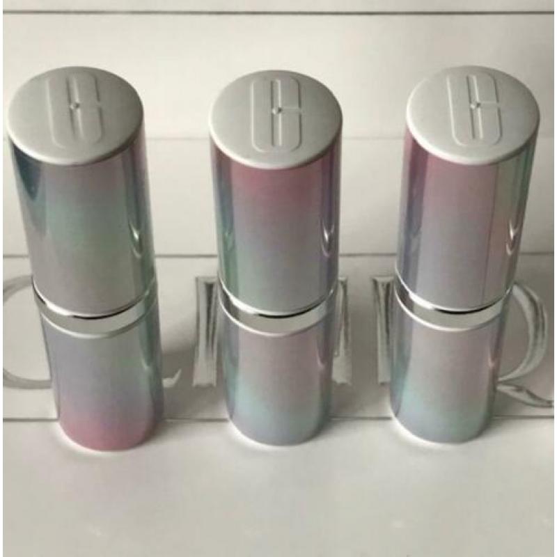 Clinique Dramatically Different Lipstick - de laatste 4!