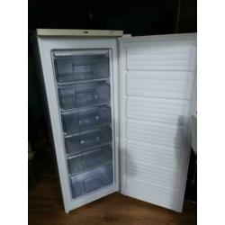 vrieskast whirlpool 6 lades wv1510w