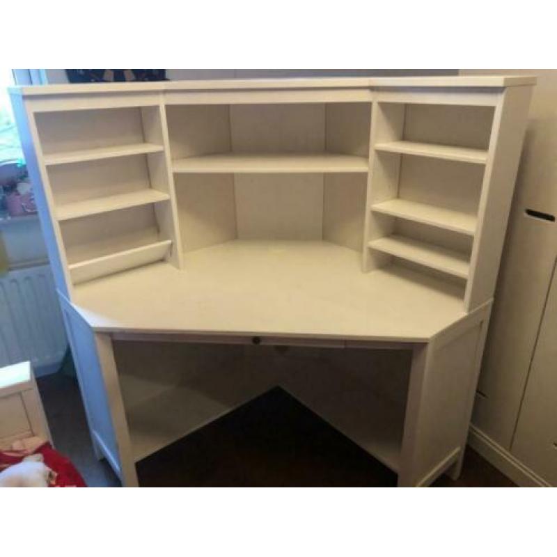 Hoekbureau van ikea