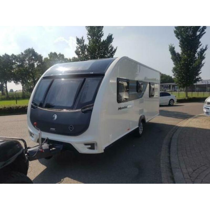 Swift Mondial 490 SE zeer ruim enk. bedden