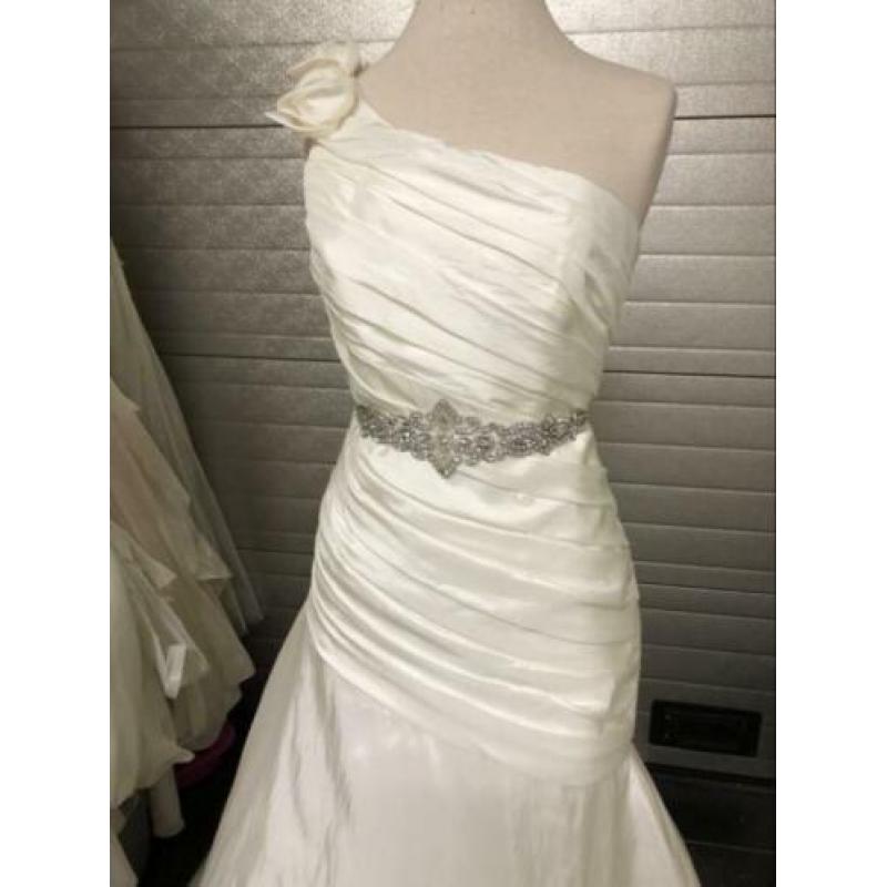 nieuw mori lee merk bruidsjurk 38-40 maat