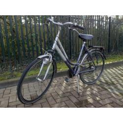 Damesfiets in goede staat 28"/54 cm 21 versnellingen
