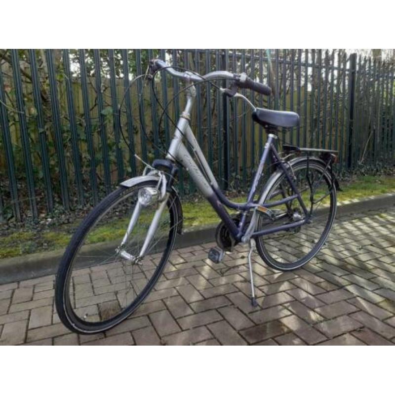 Damesfiets in goede staat 28"/54 cm 21 versnellingen