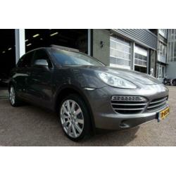 Porsche Cayenne 3.0 d platinum edition tt s NWE APK