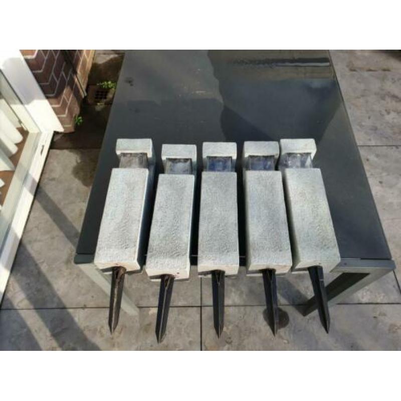 Solar buitenverlichting 5 stuks. Alle 5 werken prima.