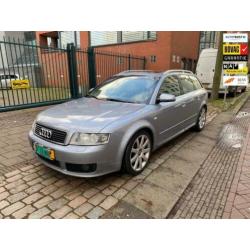 Audi A4 Avant 2.5 TDI quattro Pro Line