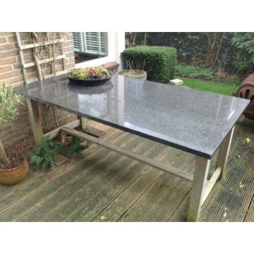 Tuintafel natuursteen