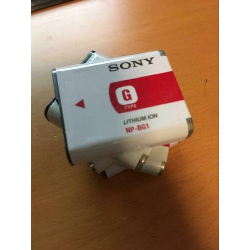 5 Sony NP-BG1, 1 Pantona +oplader