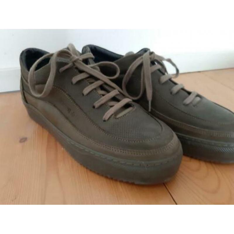 Nieuw leren sportschoen/ sneakers mt.43