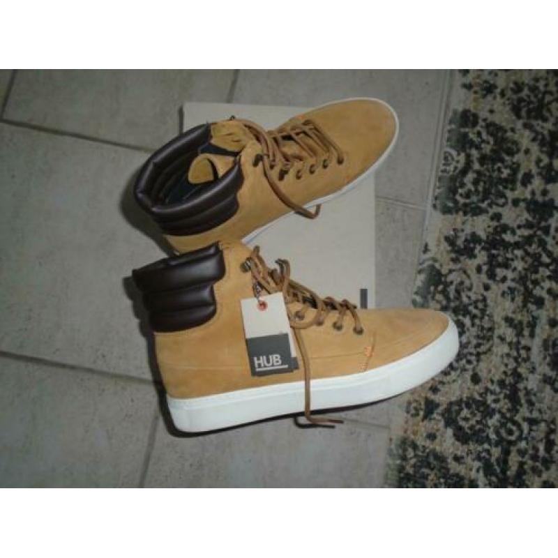 hub hoge sneakers 45. nieuw