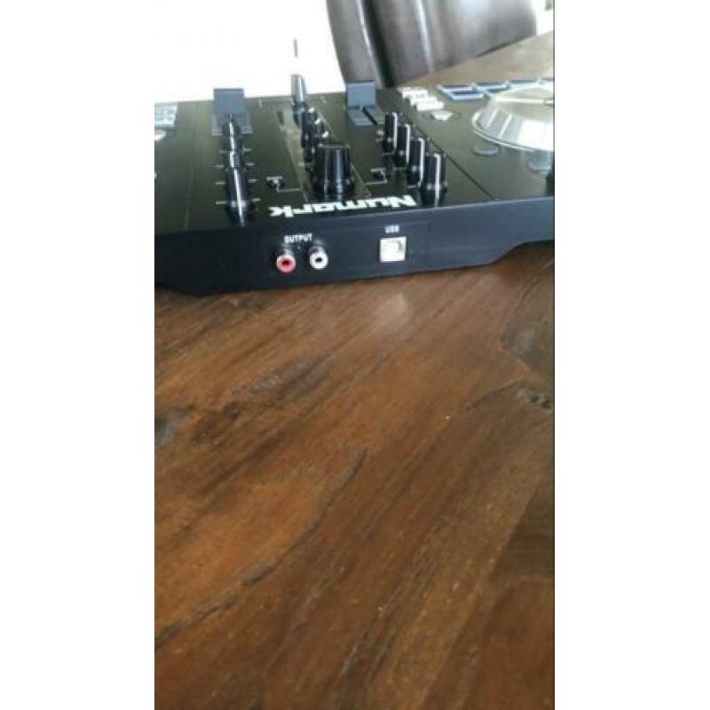 Numark mixtrack pro 3