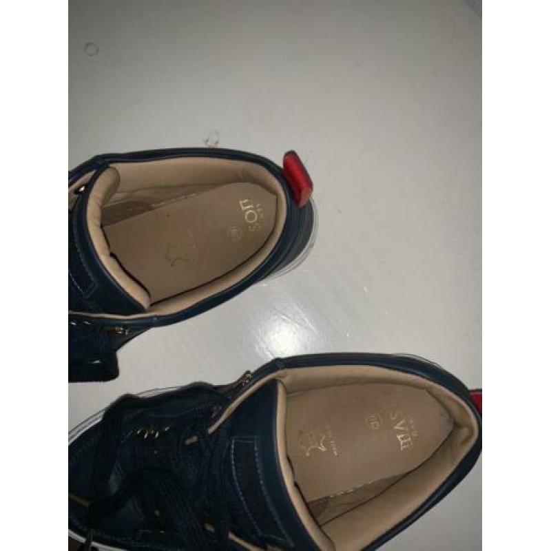 Duur merk sneaker Mason Garments. Maat 39