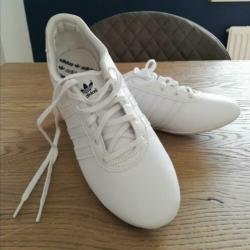 Witte Adidas Sneakers | maat 41