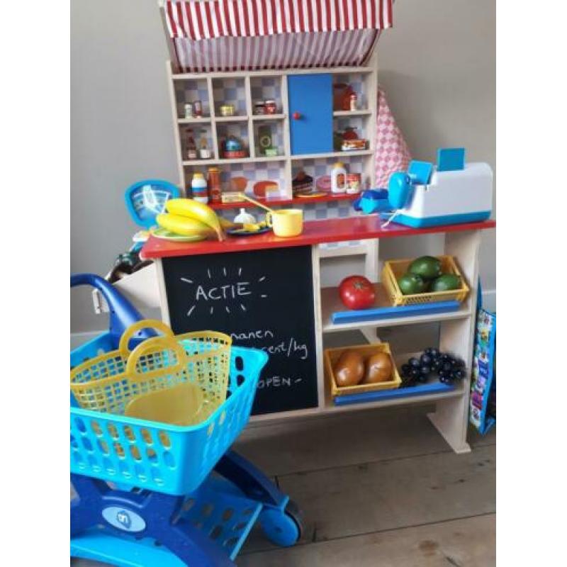 Houten kinder winkeltje incl veel spullen ZGAN