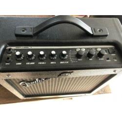 fender mustang I (V2) gitaarversterker met pitchshifter 2015