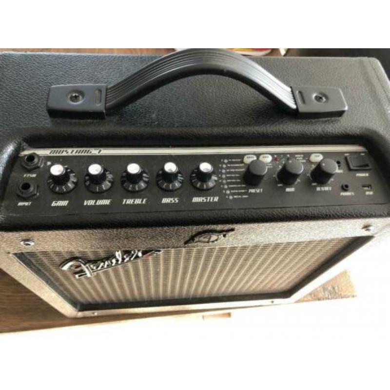 fender mustang I (V2) gitaarversterker met pitchshifter 2015