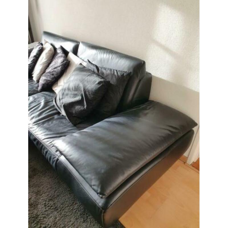 Modern complete inboedel zwart leer bank fauteuil eettafe