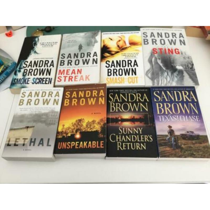 Sandra Brown € 3,00 per stuk